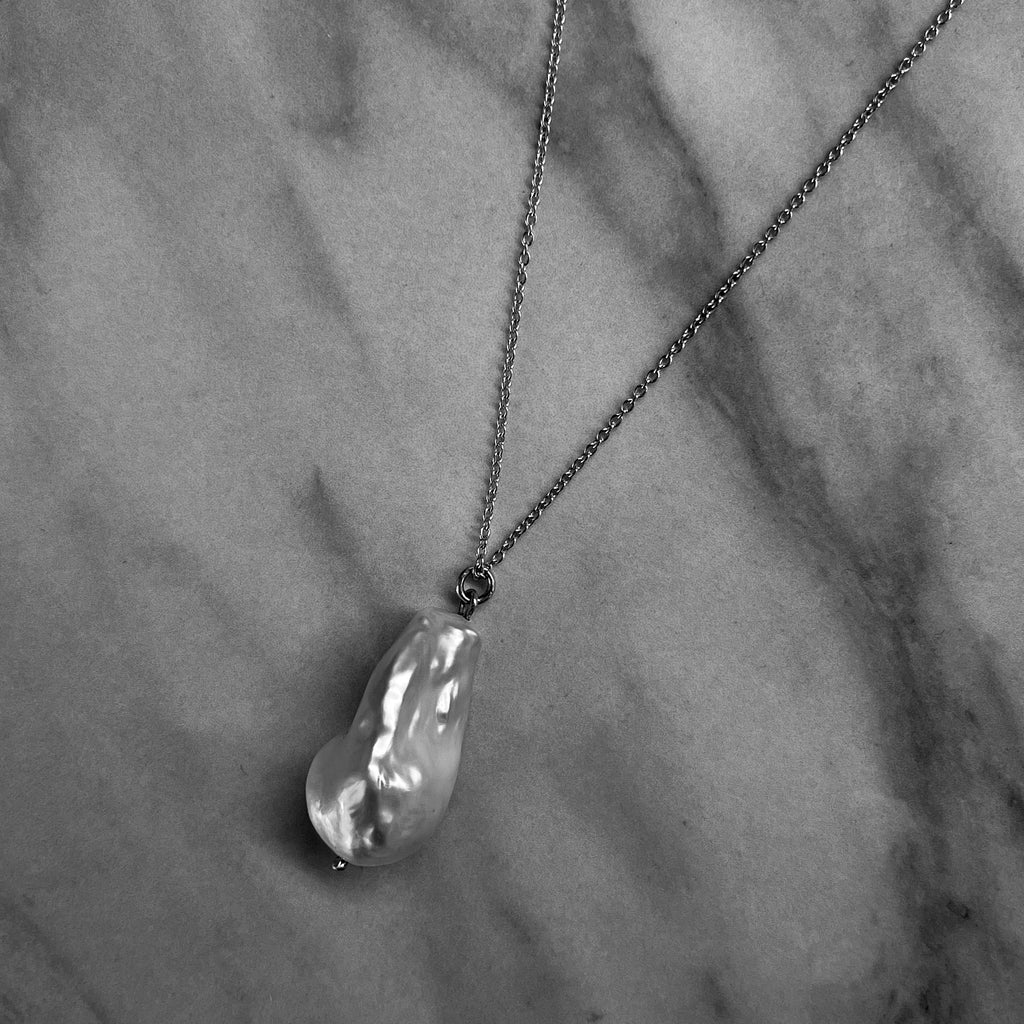 LUMA Baroque Pearl Chain Necklace