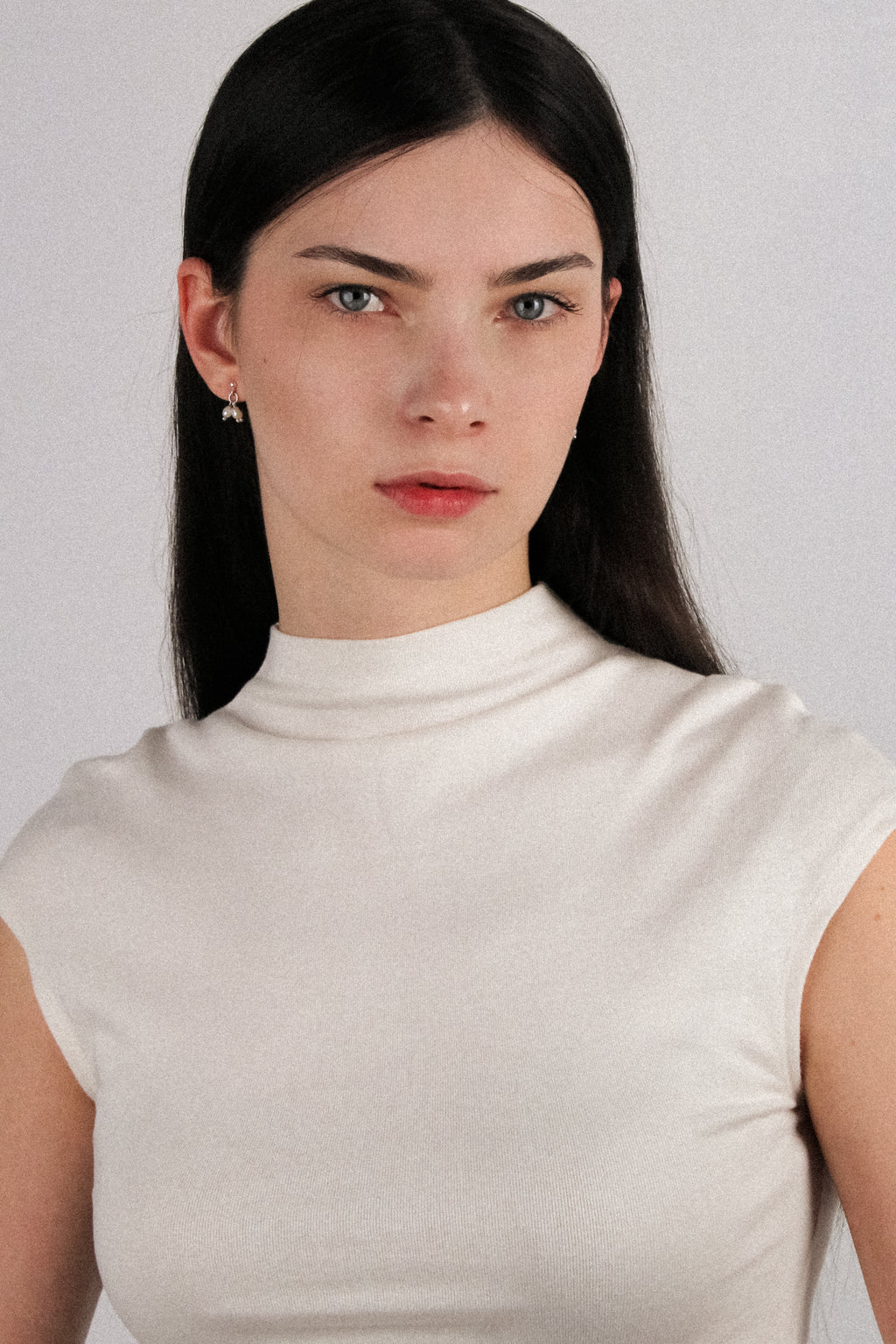 LUPINE Silver Pearl Earrings Mini